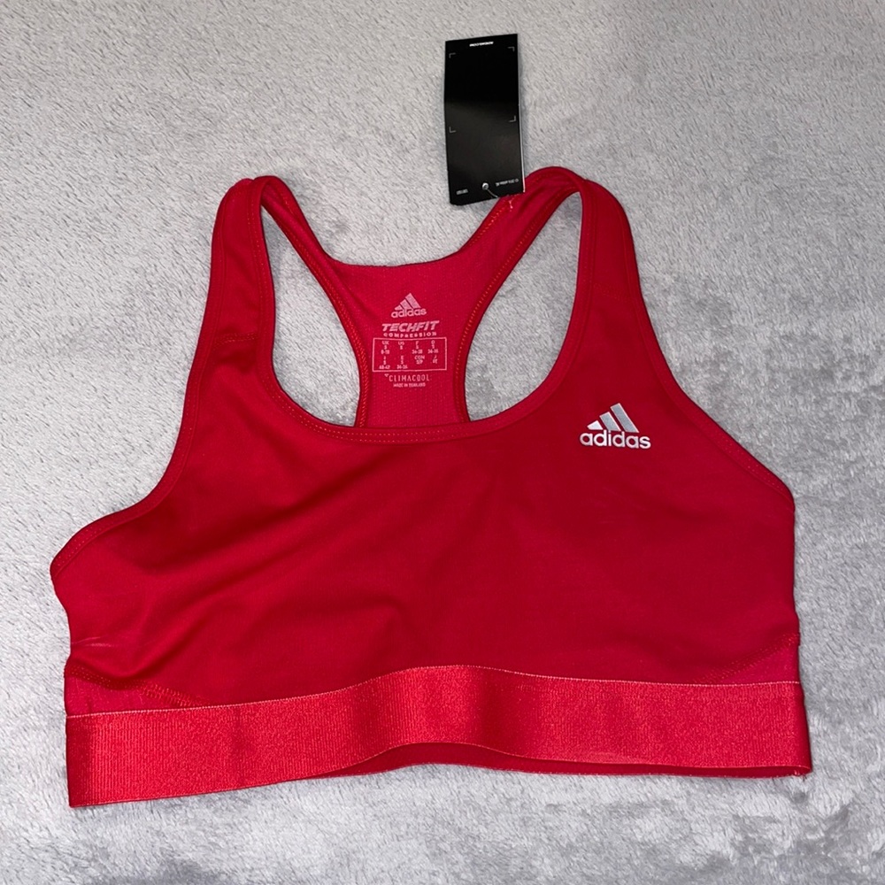 Sports bra